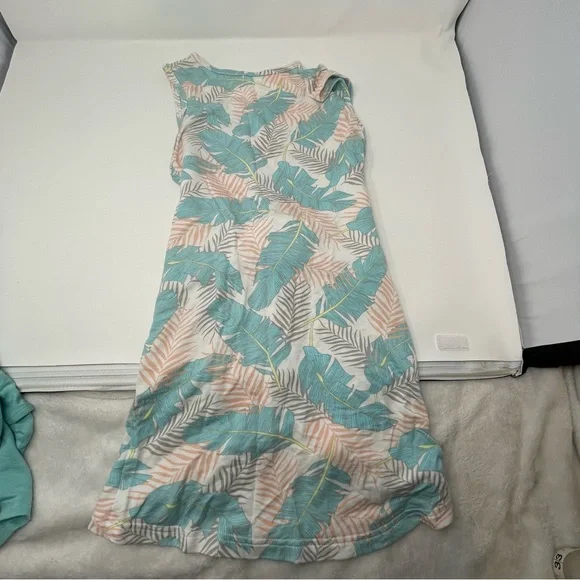 Latched Mama Bundle of 2 Tank Tops size S & M - Picture 4 of 13